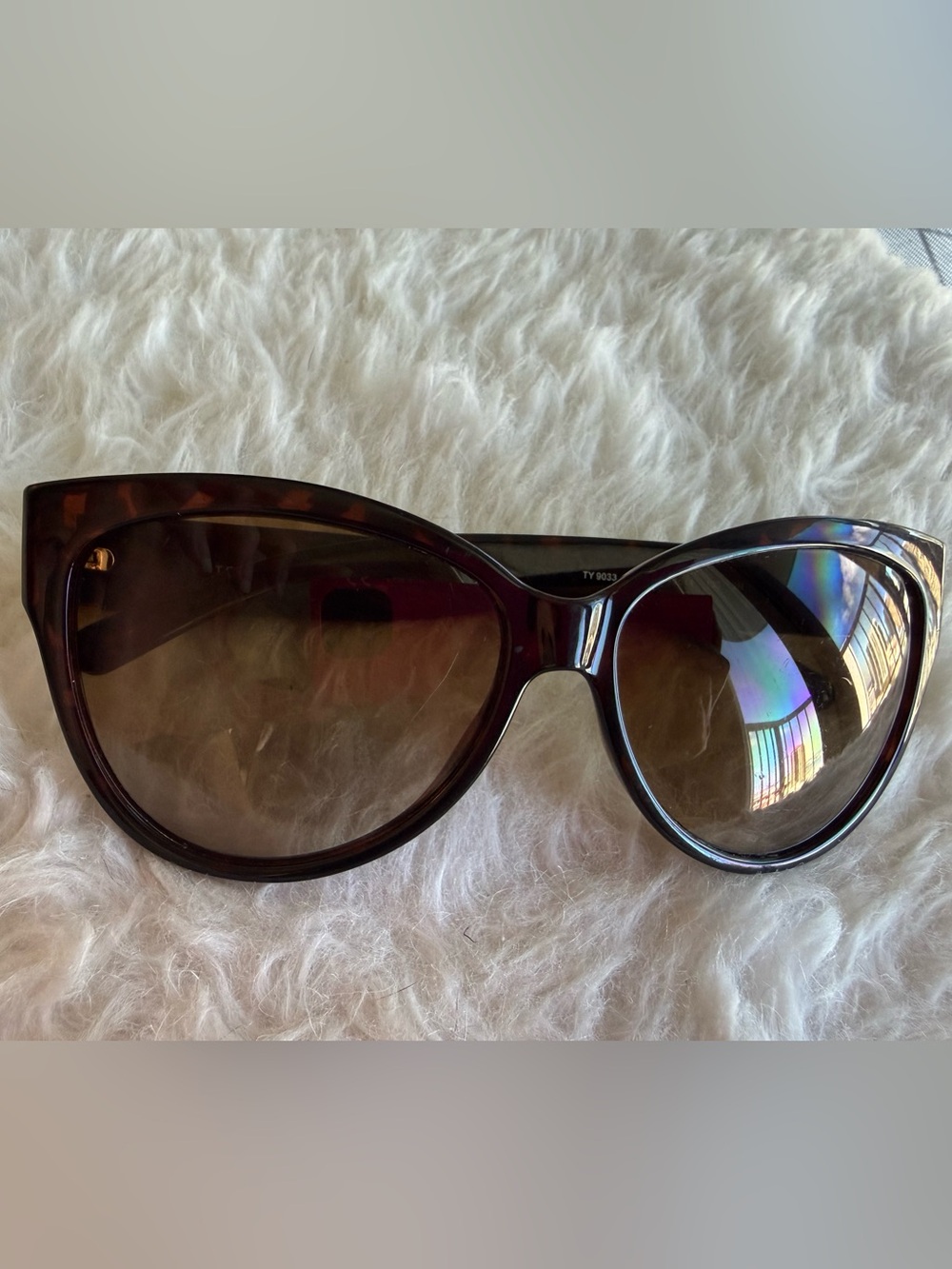 Tory Burch Sunglasses - Picture 3 of 8